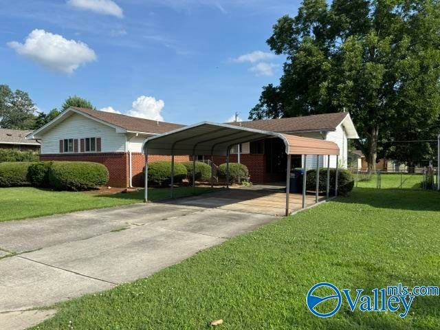 4309 Clayrest Drive NW, Huntsville, AL 35816