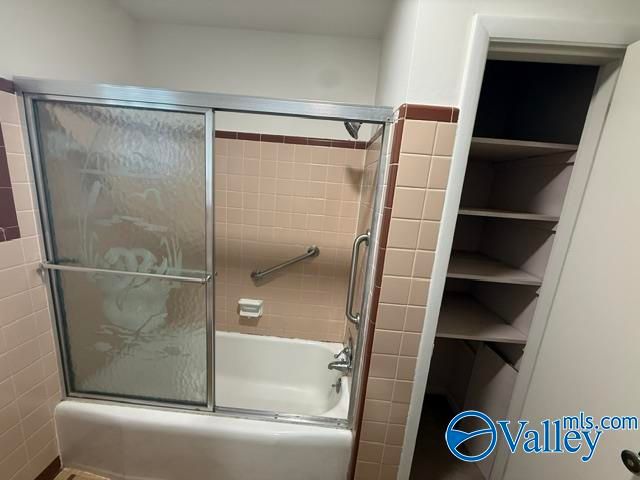 4309 Clayrest Drive NW, Huntsville, AL 35816