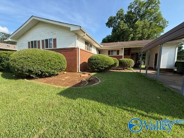 4309 Clayrest Drive NW, Huntsville, AL 35816