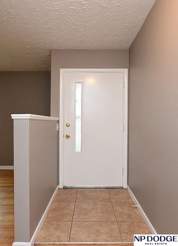 6830 Pacific Street, Omaha, NE 68106