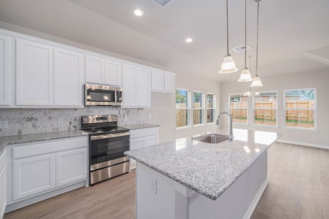 12983 Skyline Drive, Willis, TX 77318