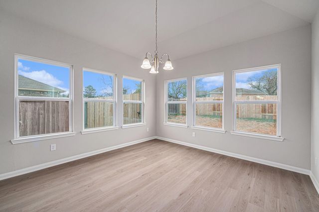 12983 Skyline Drive, Willis, TX 77318