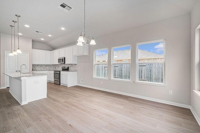 12983 Skyline Drive, Willis, TX 77318