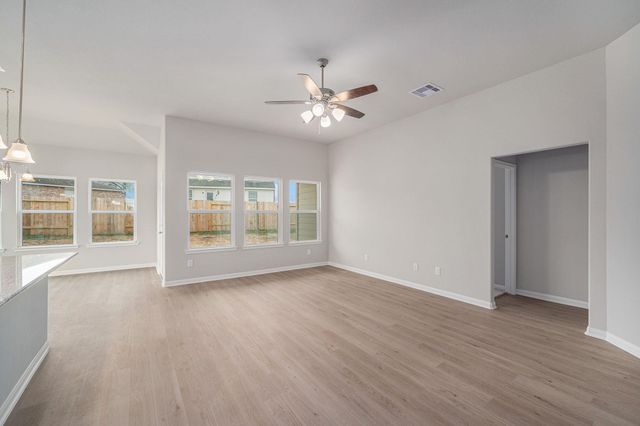 12983 Skyline Drive, Willis, TX 77318