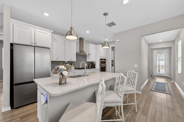 5524 BLUE CRUSH BEND, Land O Lakes, FL 34638