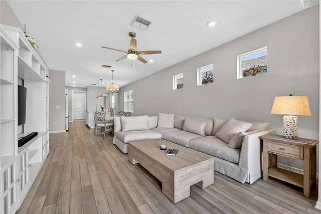 5524 BLUE CRUSH BEND, Land O Lakes, FL 34638