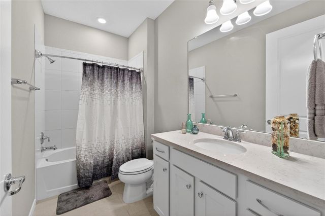 5524 BLUE CRUSH BEND, Land O Lakes, FL 34638