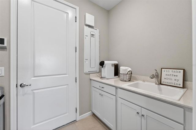 5524 BLUE CRUSH BEND, Land O Lakes, FL 34638