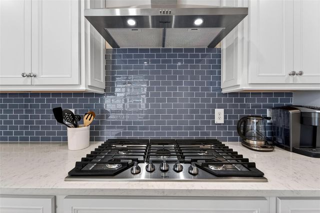 5524 BLUE CRUSH BEND, Land O Lakes, FL 34638