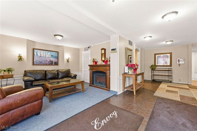 11811 Lake Avenue 503, Lakewood, OH 44107