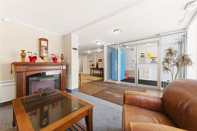 11811 Lake Avenue 503, Lakewood, OH 44107