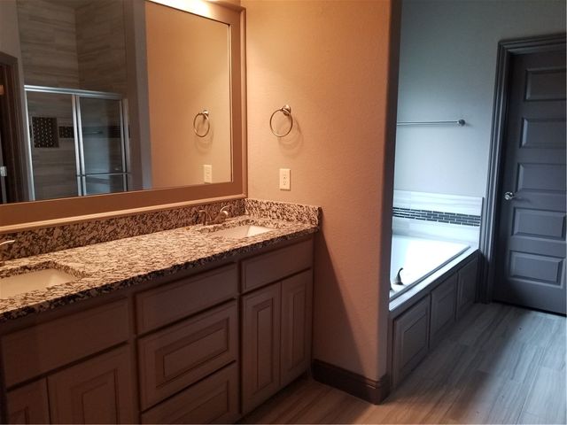 940 Sunset Lane, Centerton, AR 72719