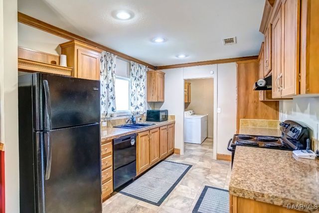 2167 Mt Hebron Road, Eclectic, AL 36024