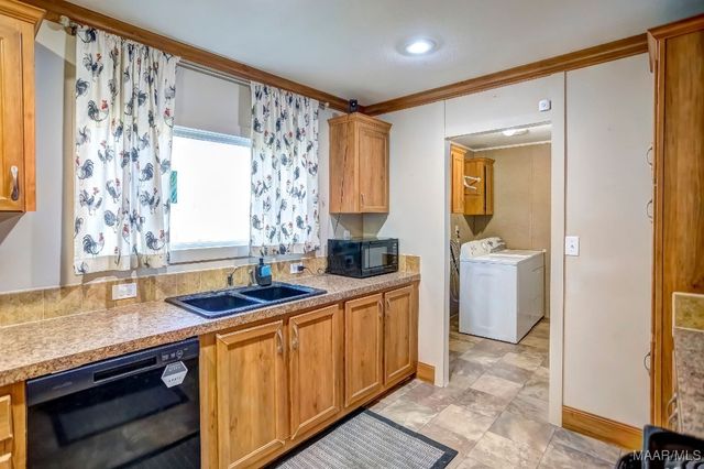 2167 Mt Hebron Road, Eclectic, AL 36024