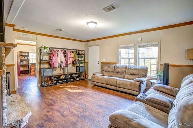 2167 Mt Hebron Road, Eclectic, AL 36024