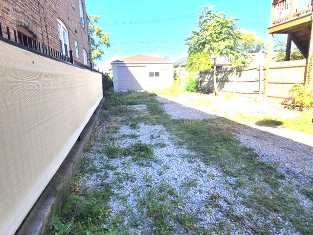 4950 W Diversey Avenue, Chicago, IL 60639