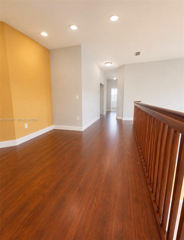 7856 NW 167th Terrace, Miami Lakes, FL 33016