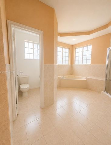 7856 NW 167th Terrace, Miami Lakes, FL 33016