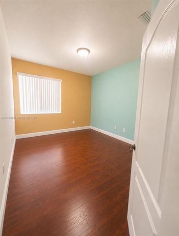 7856 NW 167th Terrace, Miami Lakes, FL 33016