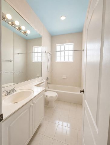 7856 NW 167th Terrace, Miami Lakes, FL 33016