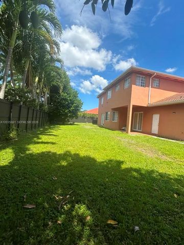 7856 NW 167th Terrace, Miami Lakes, FL 33016