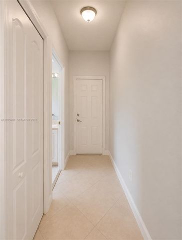 7856 NW 167th Terrace, Miami Lakes, FL 33016