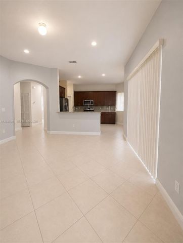 7856 NW 167th Terrace, Miami Lakes, FL 33016