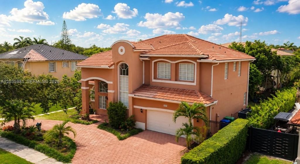 7856 NW 167th Terrace, Miami Lakes, FL 33016
