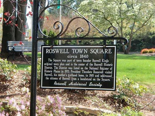 2110 Constitution Court, Roswell, GA 30075