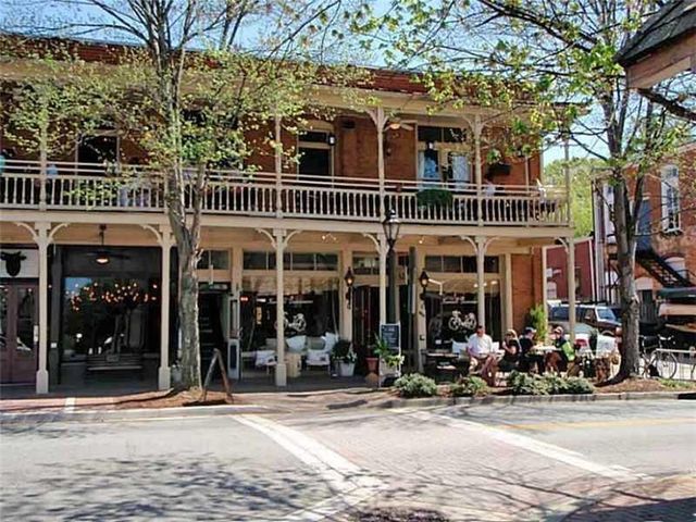 2110 Constitution Court, Roswell, GA 30075