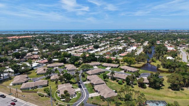 2902 CAPTIVA GARDENS DRIVE 3, Sarasota, FL 34231