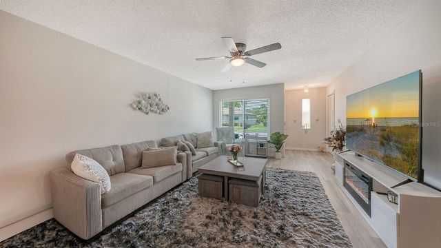 2902 CAPTIVA GARDENS DRIVE 3, Sarasota, FL 34231