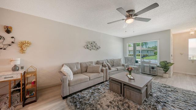 2902 CAPTIVA GARDENS DRIVE 3, Sarasota, FL 34231