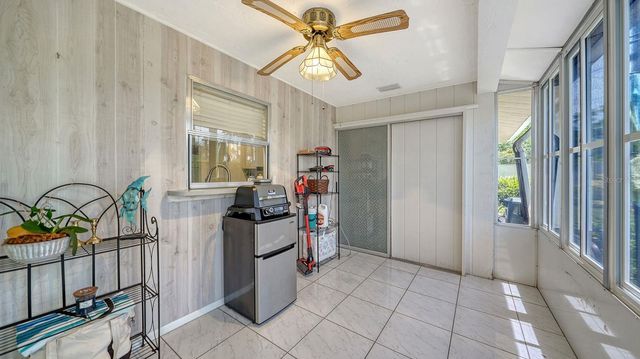 2902 CAPTIVA GARDENS DRIVE 3, Sarasota, FL 34231