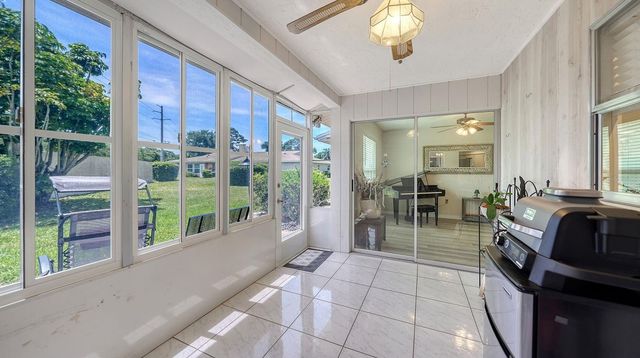 2902 CAPTIVA GARDENS DRIVE 3, Sarasota, FL 34231