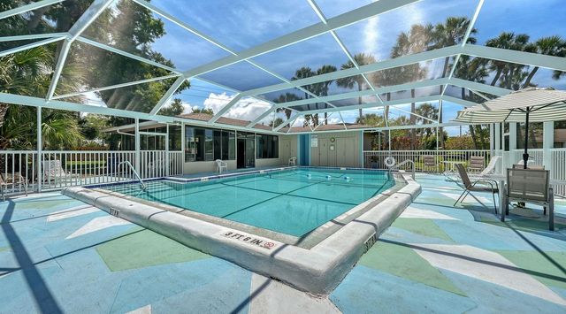 2902 CAPTIVA GARDENS DRIVE 3, Sarasota, FL 34231