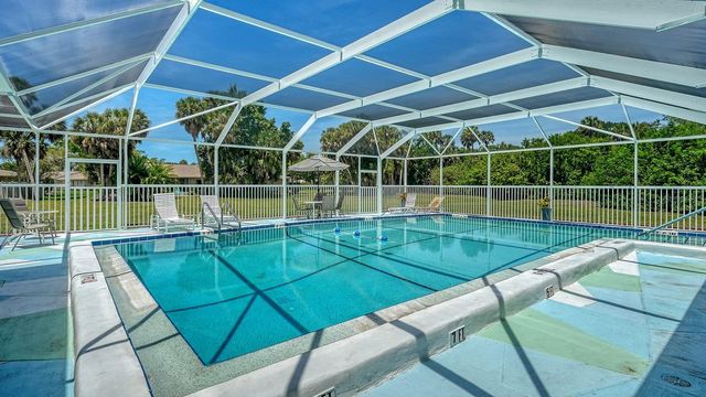 2902 CAPTIVA GARDENS DRIVE 3, Sarasota, FL 34231