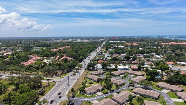 2902 CAPTIVA GARDENS DRIVE 3, Sarasota, FL 34231
