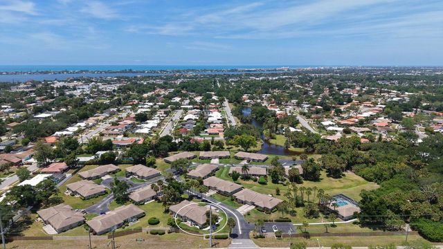 2902 CAPTIVA GARDENS DRIVE 3, Sarasota, FL 34231
