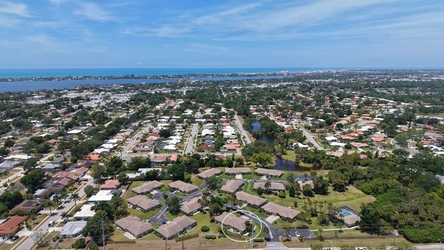 2902 CAPTIVA GARDENS DRIVE 3, Sarasota, FL 34231