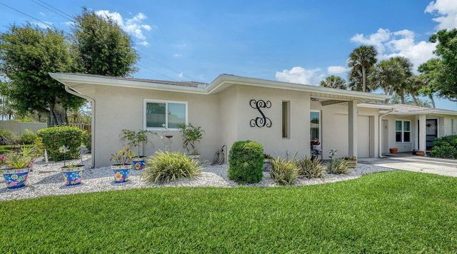 2902 CAPTIVA GARDENS DRIVE 3, Sarasota, FL 34231