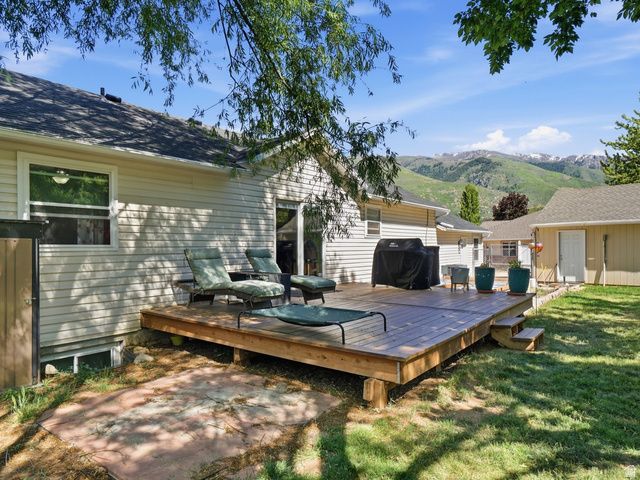 1969 E CEDAR BENCH, South Weber, UT 84405