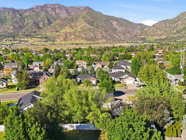 1969 E CEDAR BENCH, South Weber, UT 84405