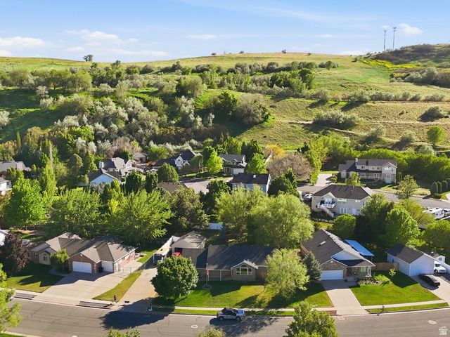 1969 E CEDAR BENCH, South Weber, UT 84405