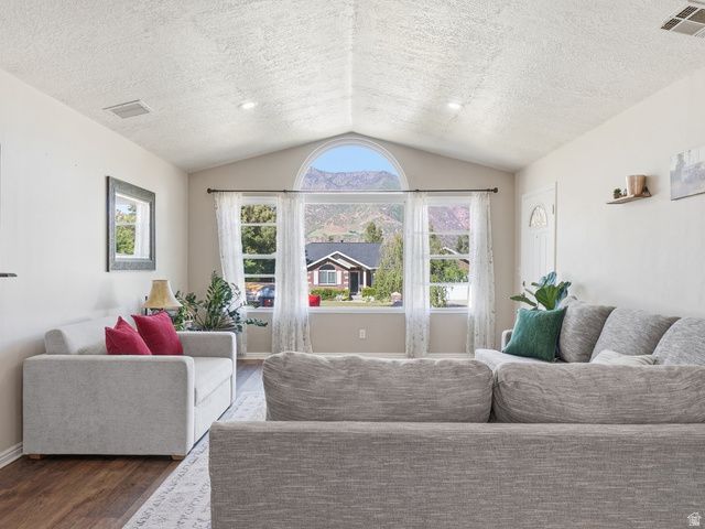 1969 E CEDAR BENCH, South Weber, UT 84405