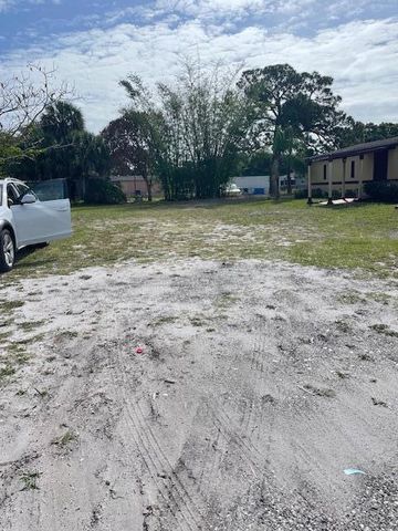 000 N 25th Street, Fort Pierce, FL 34994