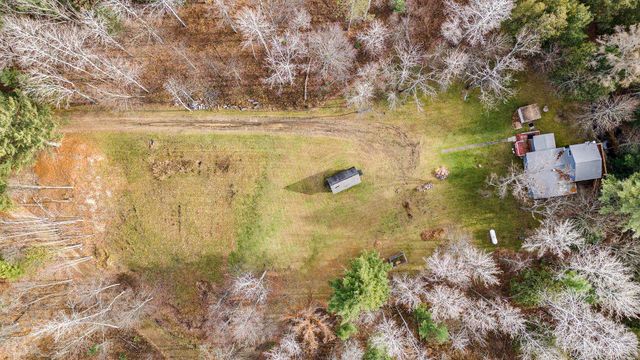 5489 S Kings Highway, Cherry Valley Twp, MI 49623