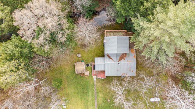 5489 S Kings Highway, Cherry Valley Twp, MI 49623