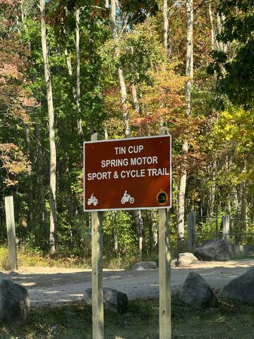 5489 S Kings Highway, Cherry Valley Twp, MI 49623