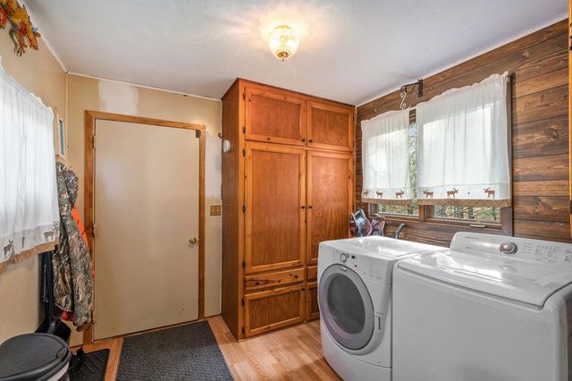 5489 S Kings Highway, Cherry Valley Twp, MI 49623